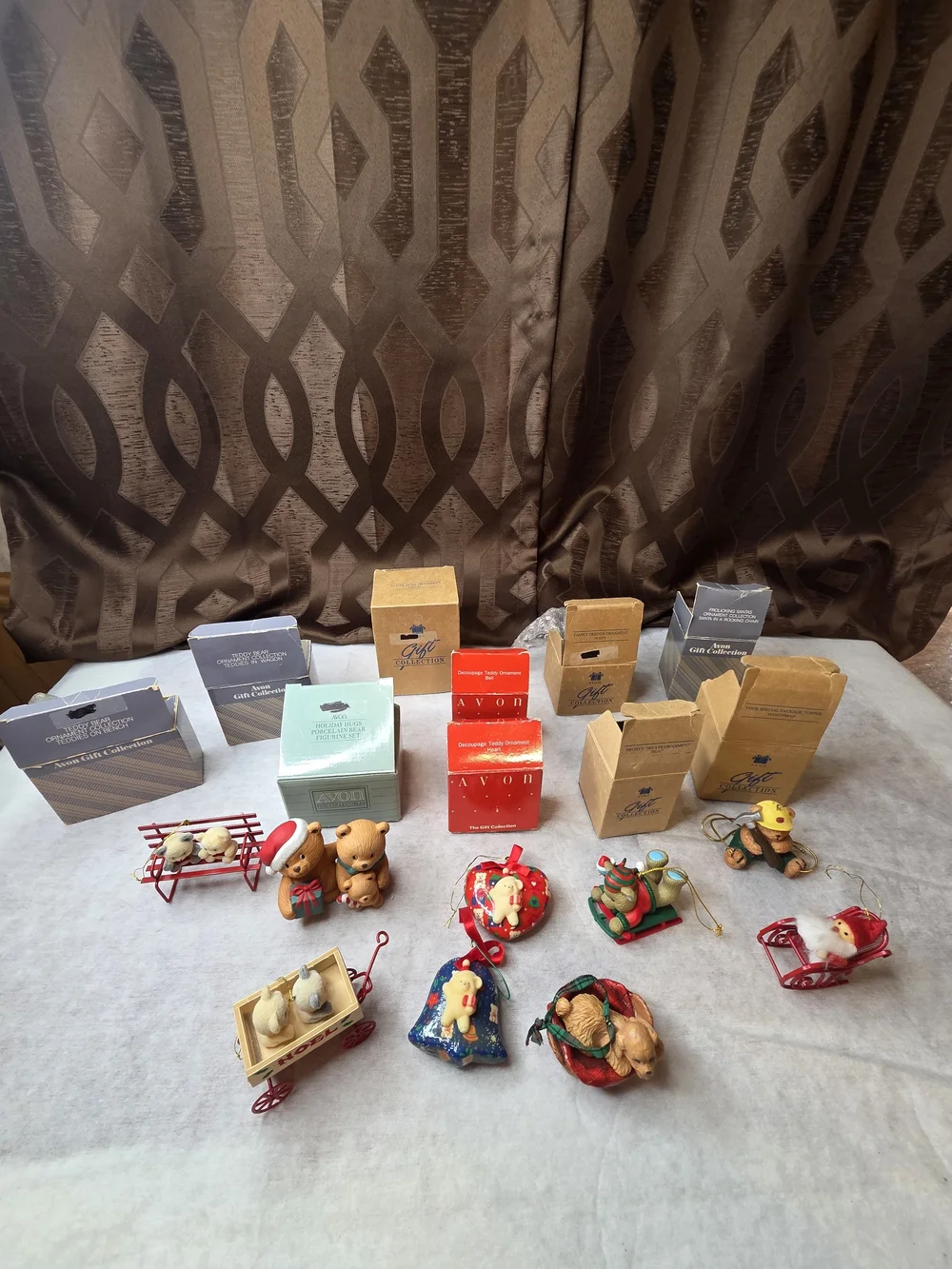 Avon Holiday Ornament Set - Assorted Red, Gold, Green, Brown